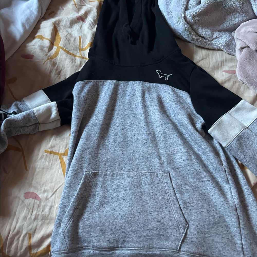 PINK Victoria Secret Hoodis